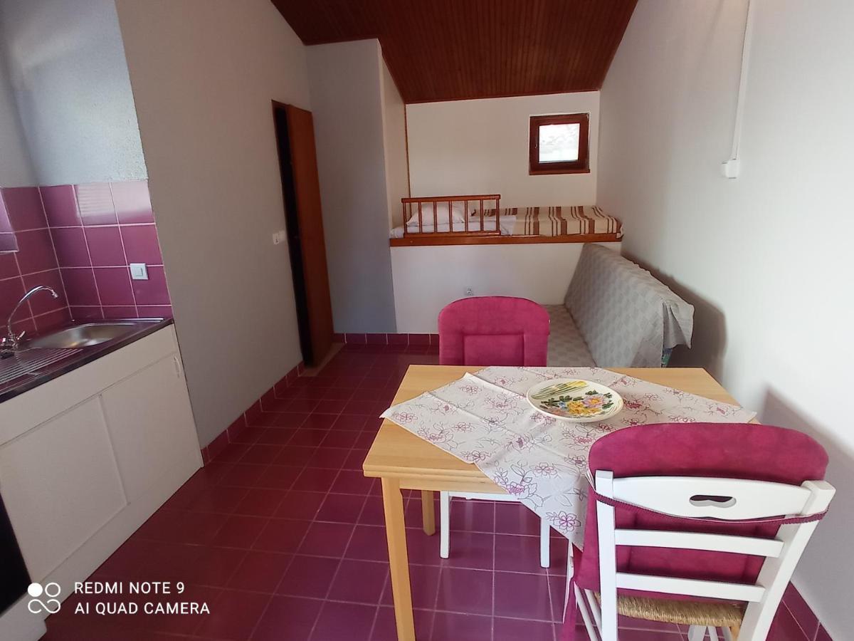Studio apartman Premantura Esterno foto