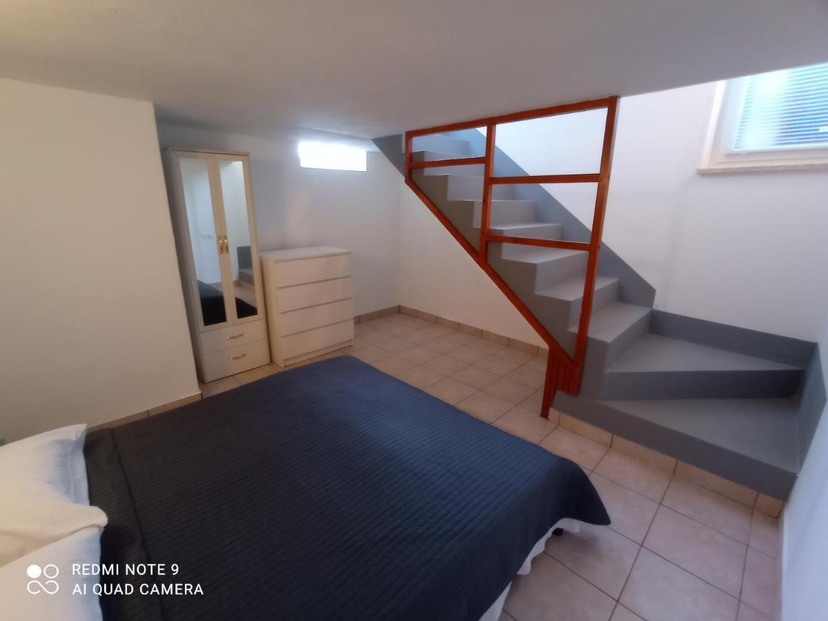 Studio apartman Premantura Esterno foto